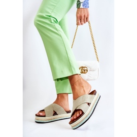 PG1 Női velúr papucs a zöld Neriko platformon 2