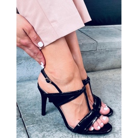 Penny Black magas sarkú szandál fekete 2