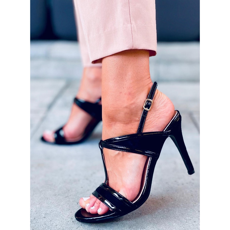 Penny Black magas sarkú szandál fekete 1