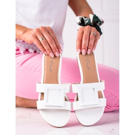 SHELOVET Klasszikus női papucs fehér 1