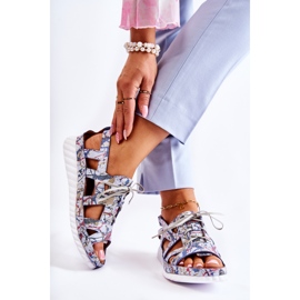 Maciejka Női bőr szandál tépőzárral 05375-06 kék sokszínű 2 Maciejka Női bőr szandál tépőzárral 05375-06 kék sokszínű 2