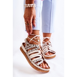 Divatos női bőr szandál Maciejka 05552-04 bézs-fekete 1