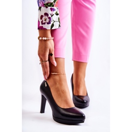 Sergio Leone Női klasszikus szivattyúk a platformon fekete 1