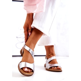 Bőr csatos szandál Lewski 3041 ezüst 3