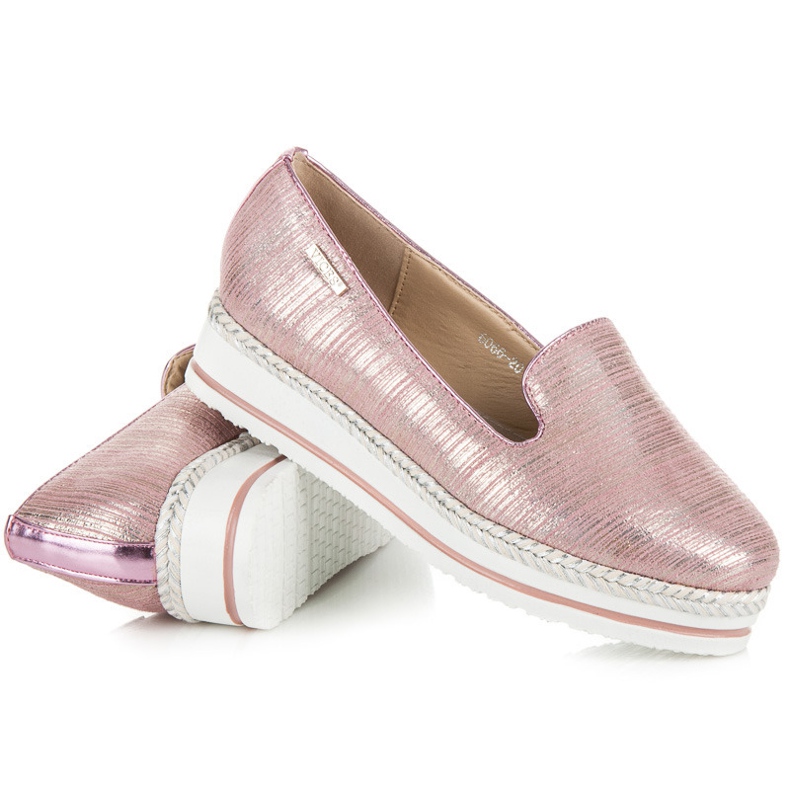 Vices Lordsy a platformon rózsaszín 1