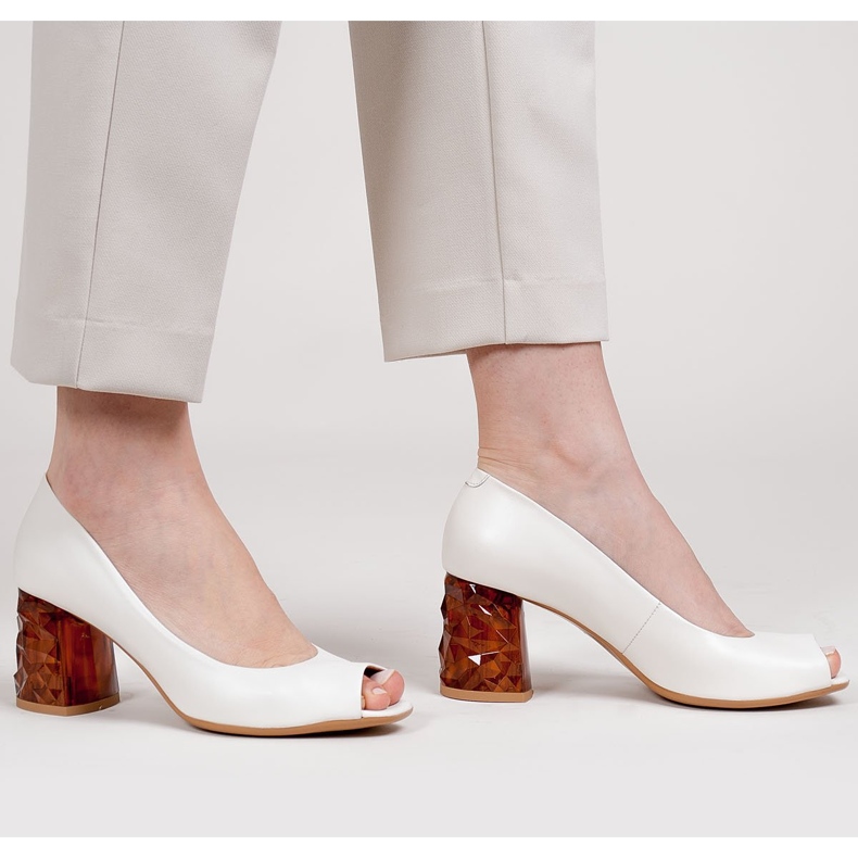 Marco Shoes Fehér 1519P szivattyúk, borostyánsárga 3D sarokkal 1