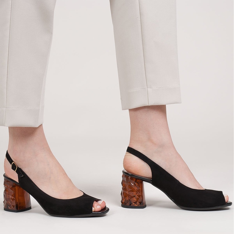 Marco Shoes Fekete velúr szandál 3D -s borostyán színű sarokkal 1