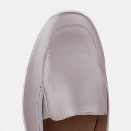 Radoskór Kényelmes ezüst női cipő szélesebb lábhoz 8