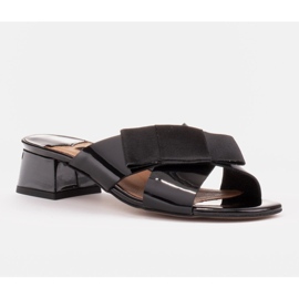 Marco Shoes Elegáns női papucs szalaggal fekete 1