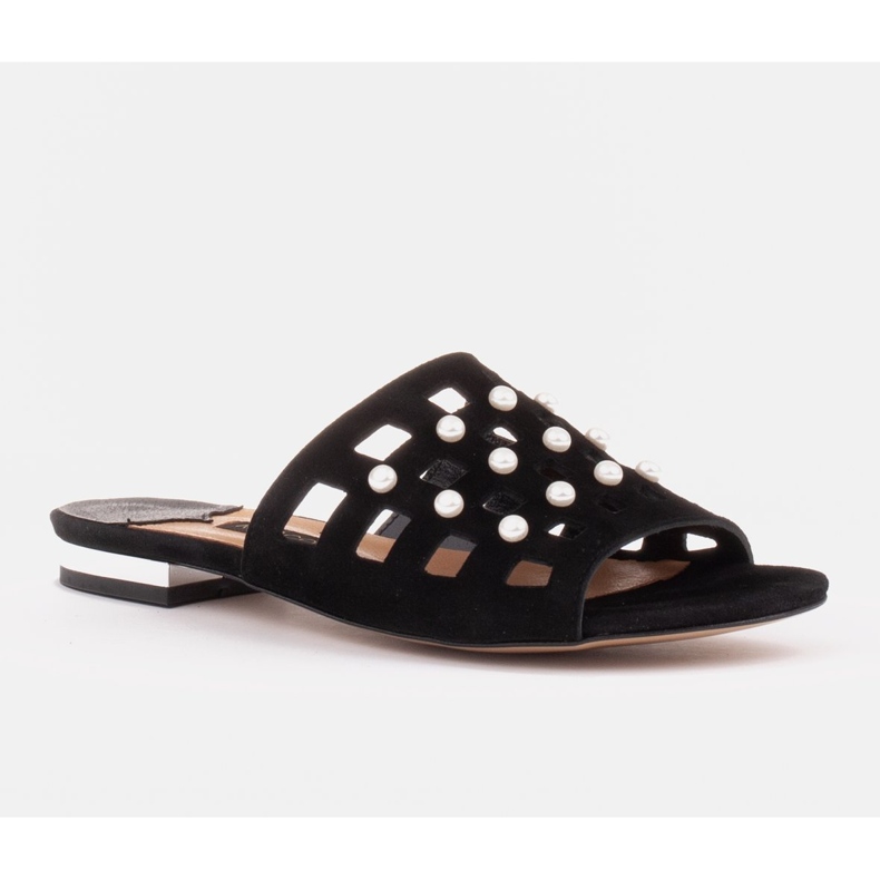 Marco Shoes Elegáns női papucs gyöngyökkel és perforációval fekete 1