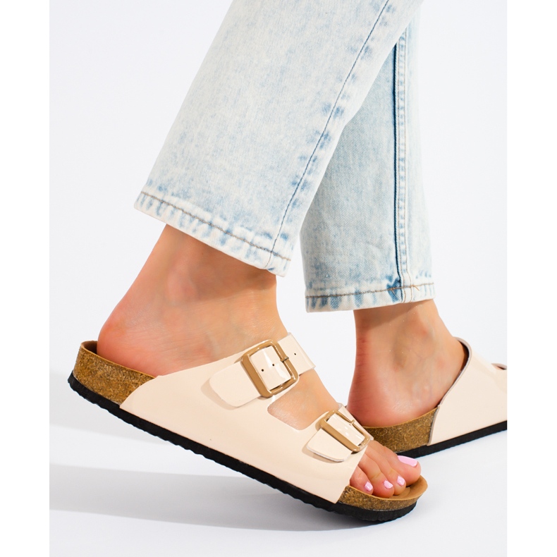 W. Potocki Lakkozott Potocki papucs bézs 2