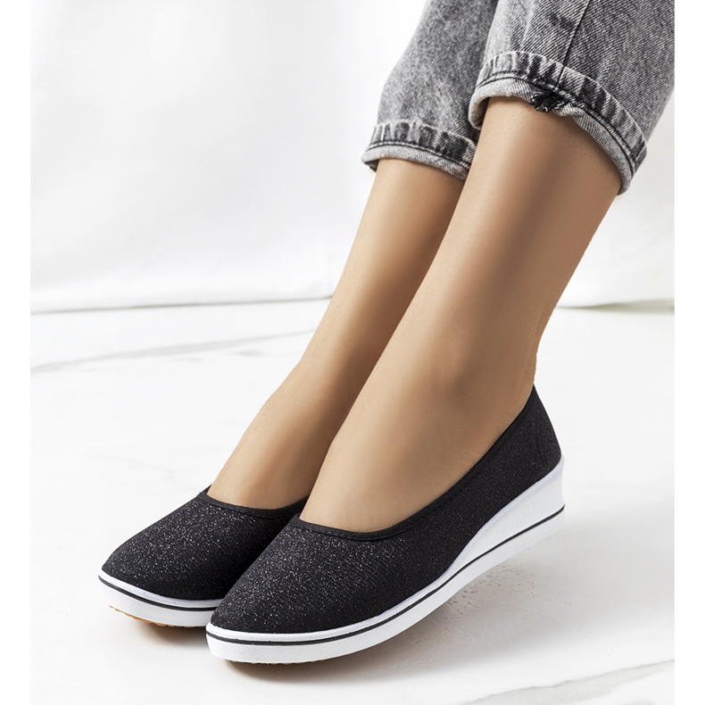 Friis fekete ékszeres tornacipő 1