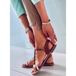 Basma Camel irizáló női szandál barna 2 Basma Camel irizáló női szandál barna 2