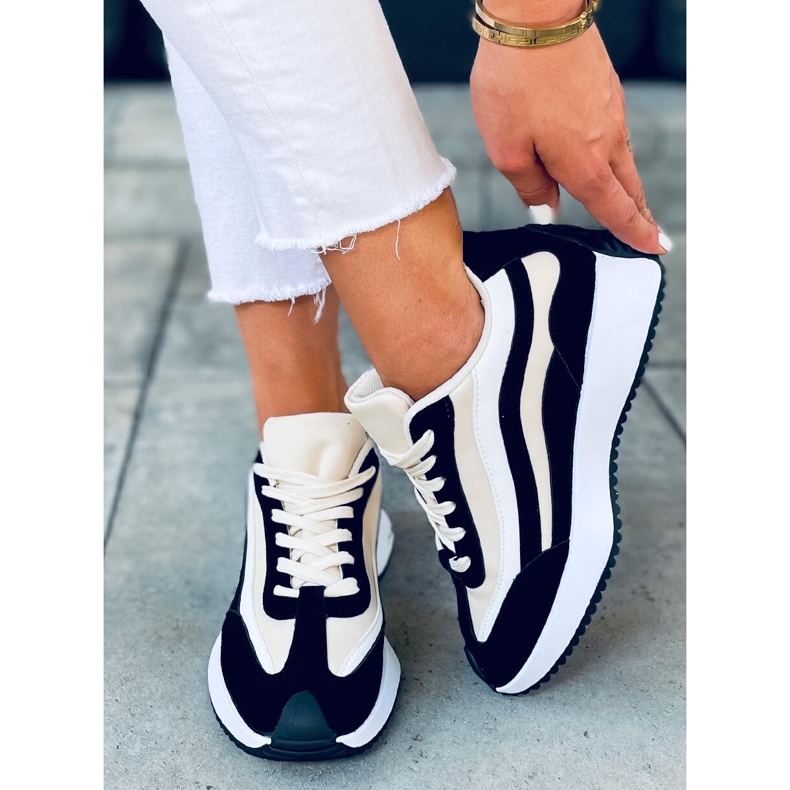 Zuri fekete edzőcipők bézs 1