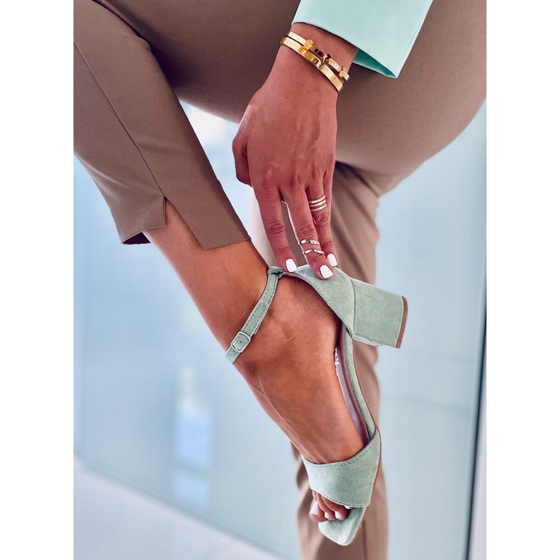 Zöld velúr magas sarkú női szandál 2