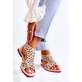 PA2 Bőr könnyű áttört szandál Bézs Alima 2