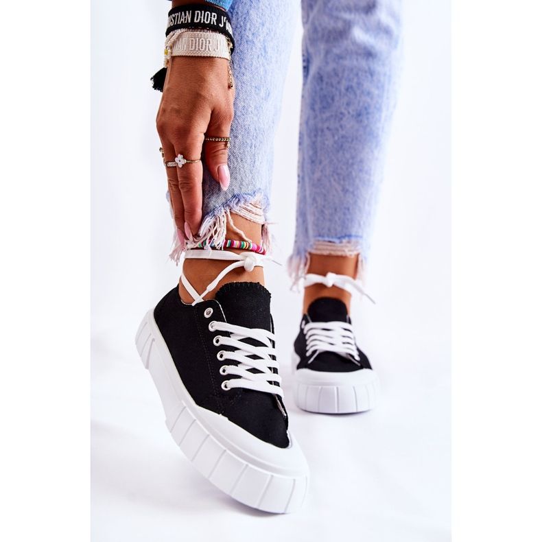 Női tornacipők a Black Comes Platformon fekete 1