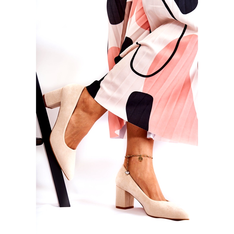 PS1 Klasszikus Velúr Pumpák Egy Bar Bézs Lency 2 PS1 Klasszikus Velúr Pumpák Egy Bar Bézs Lency 2