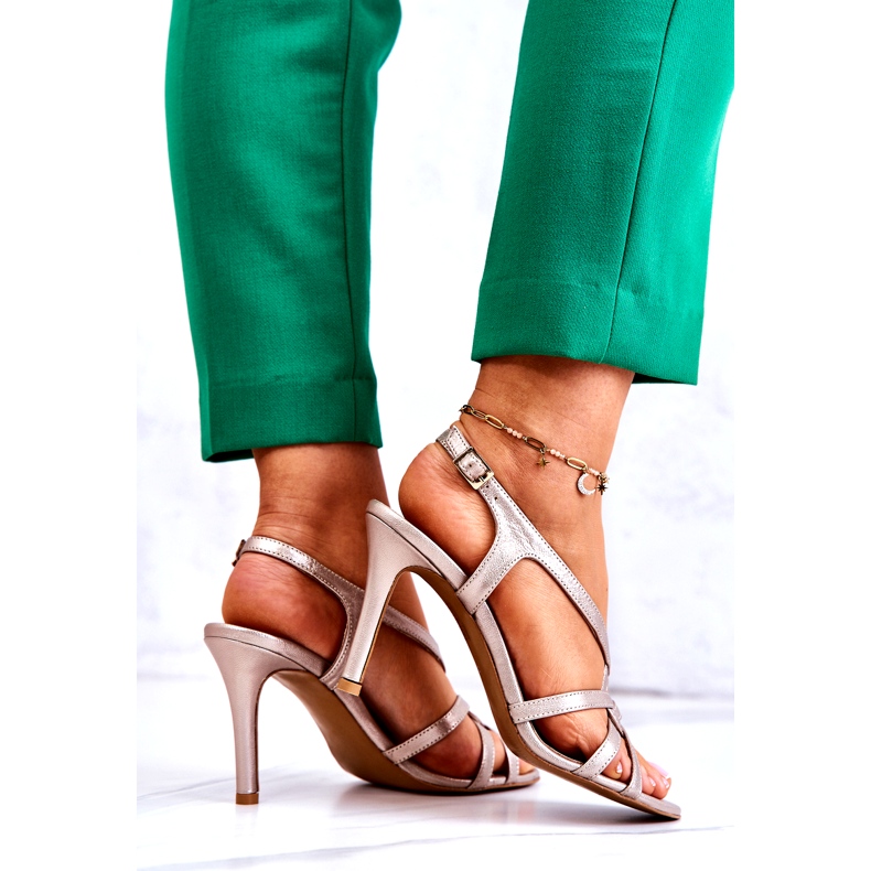 Bőr szandál magassarkú Laura Messi 2002 bézs és arany színben 4