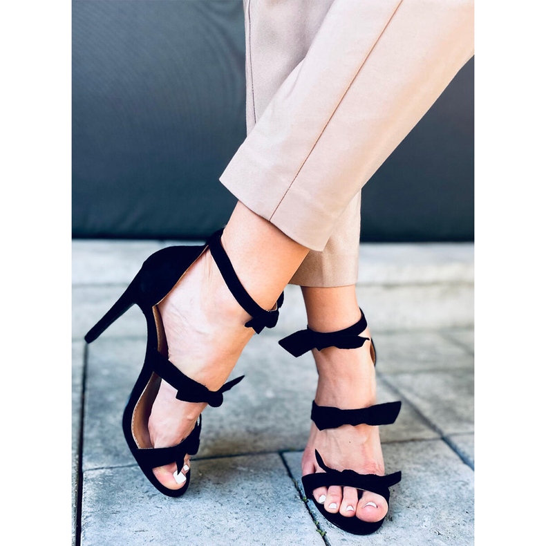 Celestia fekete szandál magas sarkon 1