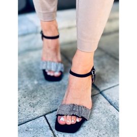 Dash Black magassarkú szandál fekete 1