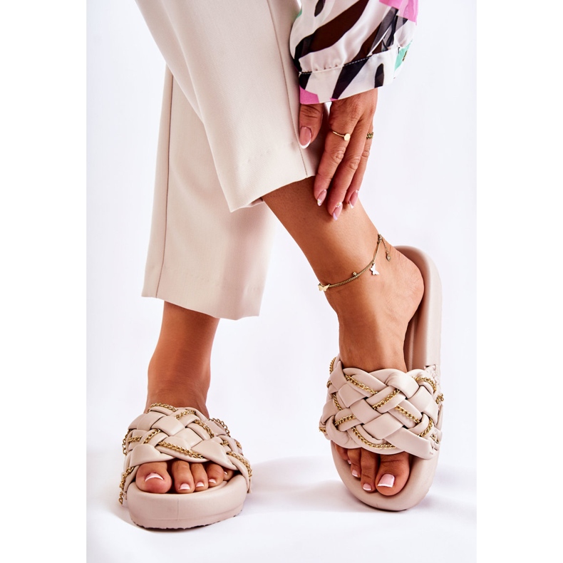 PS1 Bézs színű női bőrpapucs lánccal 2