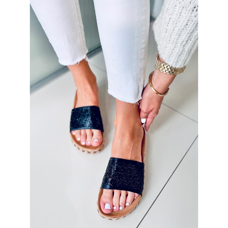 Jova Fekete parafa talp 1