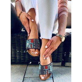 Taida Fekete parafa papucs 2