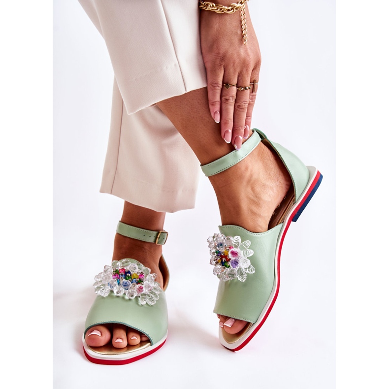 Női bőr szandál zöld Nevassa díszítéssel 2