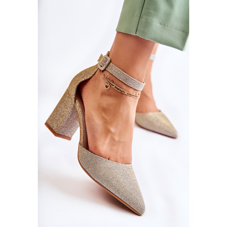 WS1 Fényes szivattyúk a Golden Amira bárban aranysárga 1