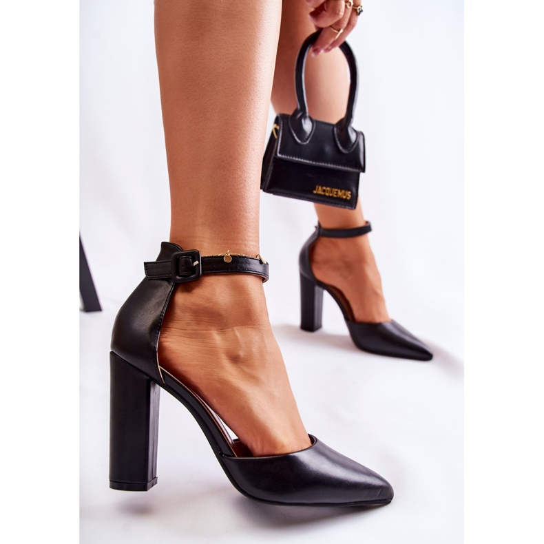 WS1 Bőr Pumpák Egy Magas Sarkú Fekete Salira 2