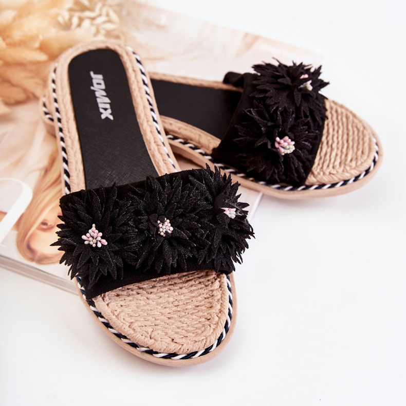 WJ1 Női papucs anyagvirágokkal, fekete Susana 2