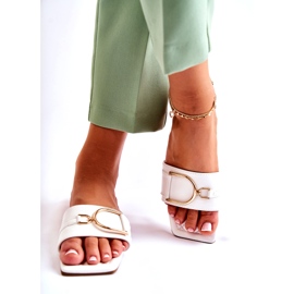 PG2 Klasszikus női bőr papucs fehér Shilla díszítéssel 3