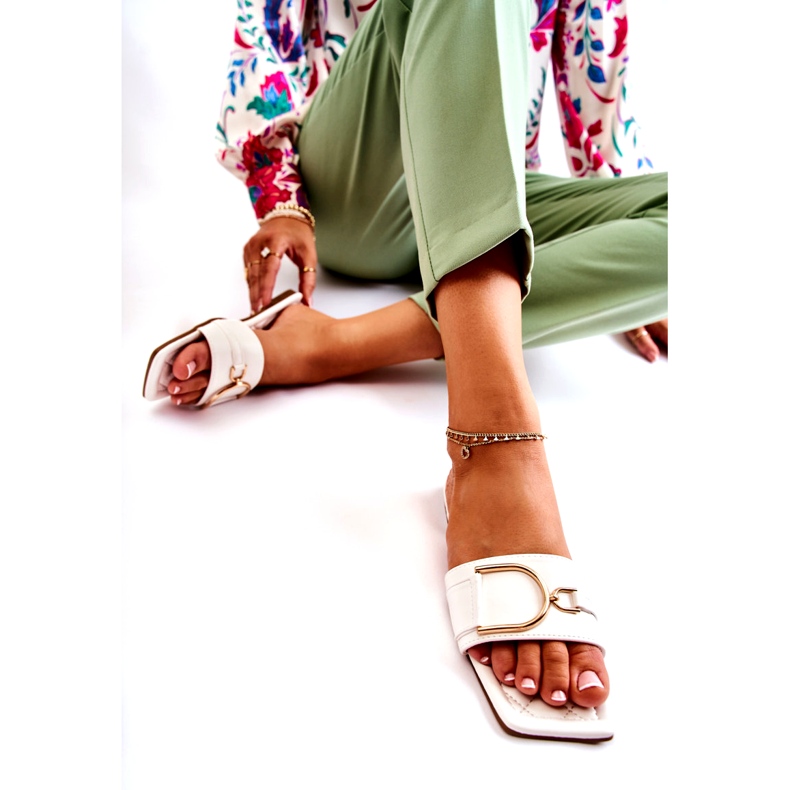 PG2 Klasszikus női bőr papucs fehér Shilla díszítéssel 4