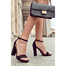 Klasszikus velúr szandál magas sarkon, fekete 4