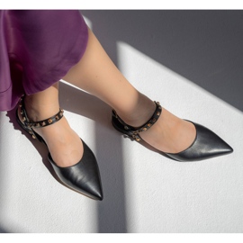 Marco Shoes Fekete szandál szegecsekkel 1