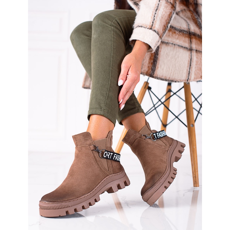 W. Potocki Bézs velúr Potocki munkások barna 1