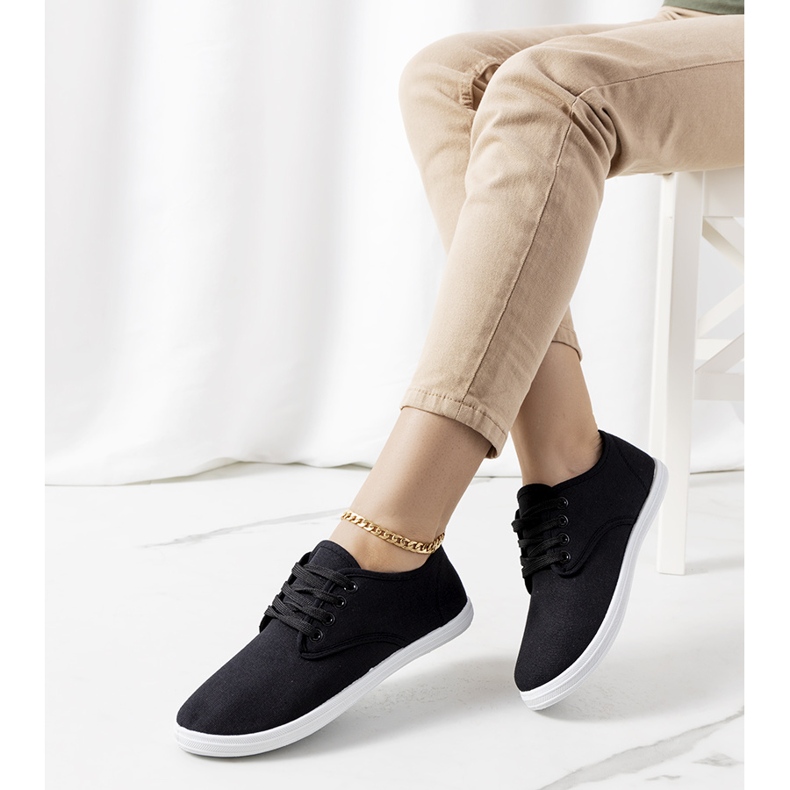 BM Fekete Wallen edzőcipők 1