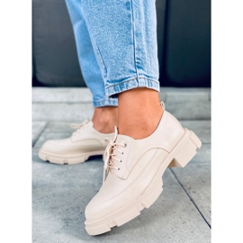 Naplopók magas Unna bézs színű talpon 1