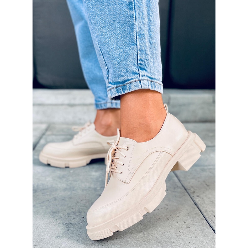 Naplopók magas Unna bézs színű talpon 1