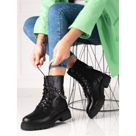 Fekete női táskák Shelovet lánccal, vastag platformon 1