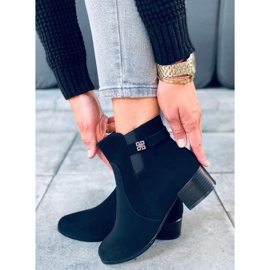 Radd Fekete alacsony sarkú csizma 2