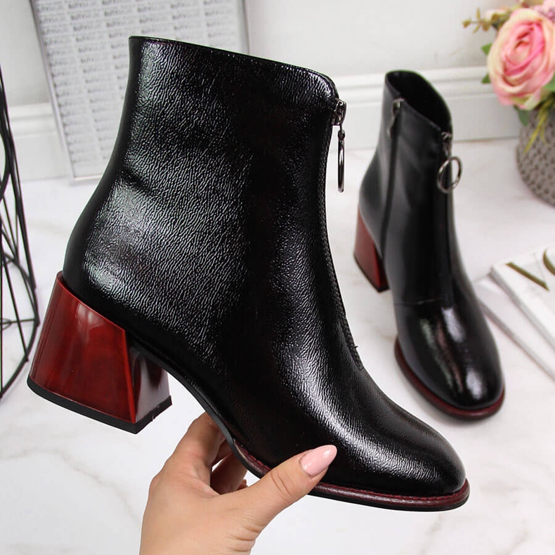 Fekete Filippo lakkozott női csizma 2 Fekete Filippo lakkozott női csizma 2