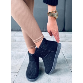 Emusy rövid hócsizma Amber Black márkától fekete 1