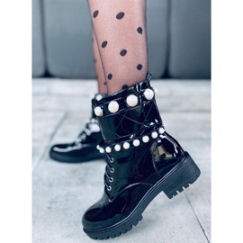 Lakkozott táskák Beni Black gyöngyökkel fekete 1