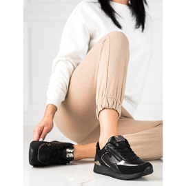 Női tornacipő a Shelovet platformon fekete 2