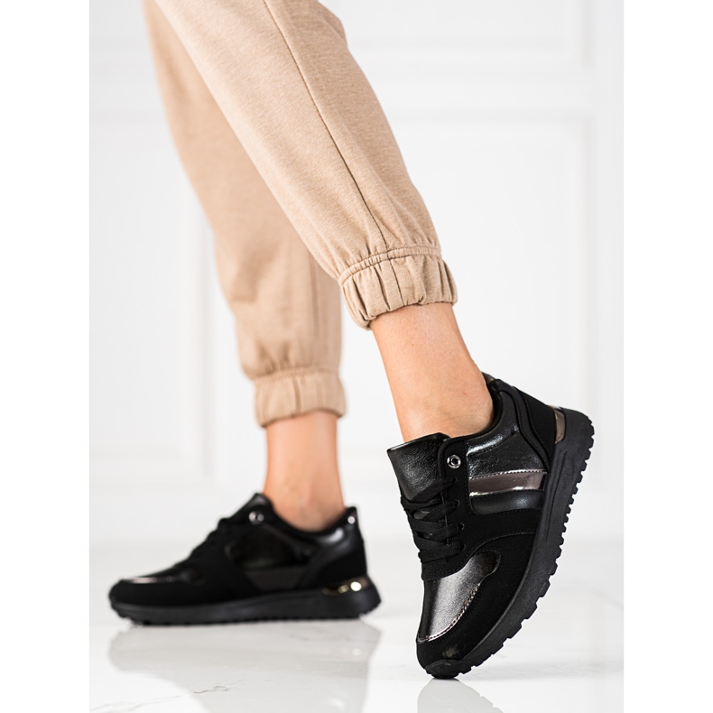 Fűzős női Shelovet fekete tornacipő 1