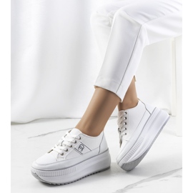 BM Fehér tornacipő magas Barsu talpon 1