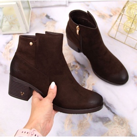 Női csizma a poszton barna öko-velúr Potocki 1