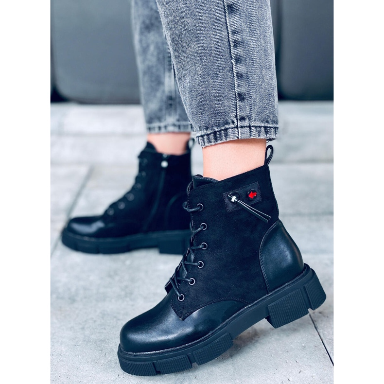 Provo Fekete csizma vastag talppal 2 Provo Fekete csizma vastag talppal 2